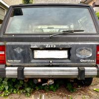 Auto Jeep Cherokee