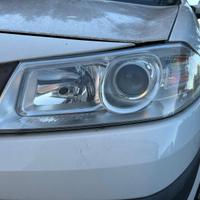 Faro anteriore sx e dx Renault Megane 2007
