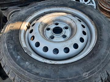 Ricambi per CERCHI E GOMME VW