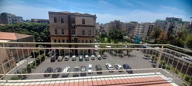 155mq di Luce Spazio: Vivi il Borgo e la via Etnea