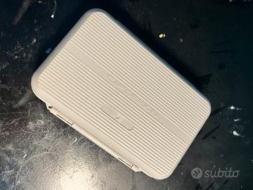 Scatola c&f con ninfe