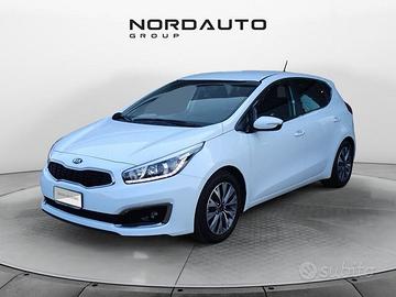 Kia cee'd 2nd serie 1.6 CRDi 110 CV 5 porte E...