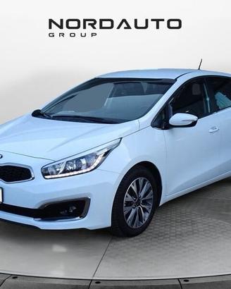 Kia cee'd 2nd serie 1.6 CRDi 110 CV 5 porte E...