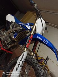 Yzf 250 tenuto MANIACALMENTE