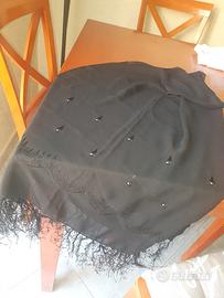 Elegante scialle nero 