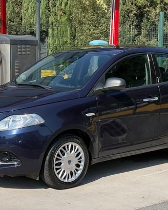 Lancia Ypsilon 1.2 69 CV 5 porte Platinum 2016
