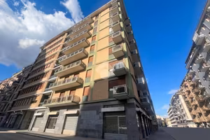 4 LOCALI A FOGGIA