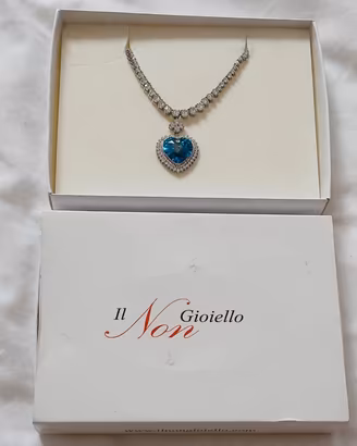 Collana con cuore azzurro 