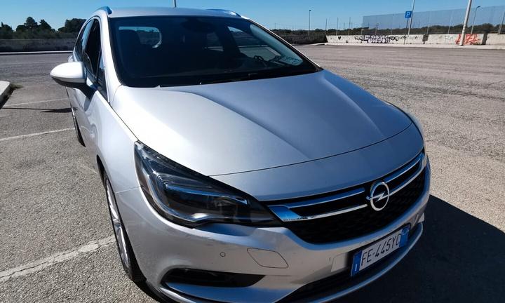Opel Astra 1.6 CDTI 136CV Sports Tourer Cosmo