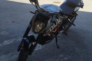 KTM Duke 125
