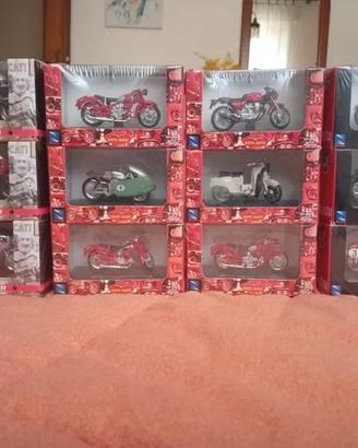 LOTTO COLLEZIONE 12 MOTO 1:32 NEW-RAY - SIGILLATE