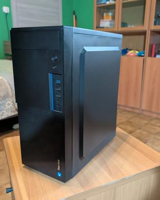 PC desktop completo per uso ufficio e casa