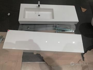 COMPOSIZIONE MOBILE 140 CM.