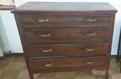 Regalasi cassettiera, volendo 2 e dei tessuti