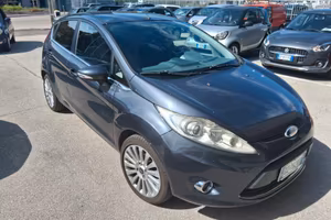 Ford Fiesta 1.4 TDCi 68CV 5 porte Titanium