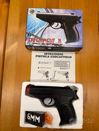 Pistola giocattolo a pallini
