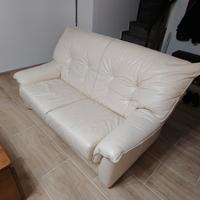 divano 2 posti in pelle