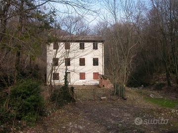 Rustico / Casale di 630 m² con 5 locali a Pieve de