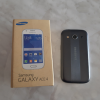 Smartphone Samsung Ace4