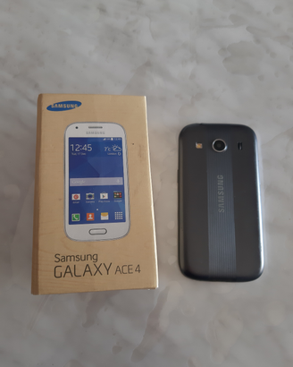 Smartphone Samsung Ace4