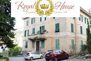 Appartamento di 100 m² con 5 locali a Genova