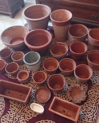25 vasi in terracotta portafiori