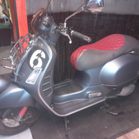 Vespa 300