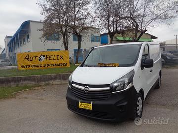 opel vivaro 1.6  biturbo full  volano e friz km0