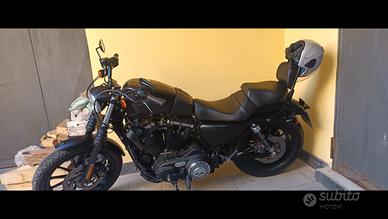 Harley-Davidson Sportster Iron 883