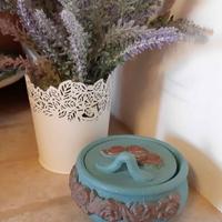 Cofanetto portagioie in ceramica fregi floreali