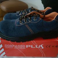 scarpe antinfortunistica in pelle scamosciata blu