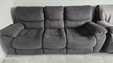 Divani come nuovi! 4 recliner elettrici