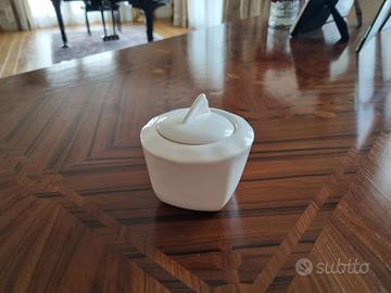 Zuccheriera nuova in ceramica, da 45 a 19 euro