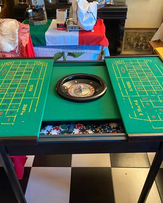 Tavolo da gioco vintage anni 70 con roulette