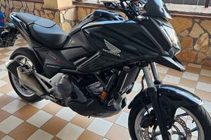 Moto Honda NC750x DCT 2018
