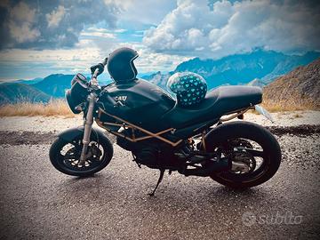 Monster 600 2001