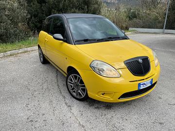 Lancia Ypsilon Momo Design 1.3 Multijet