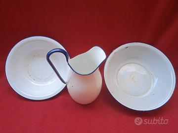 brocca stile liberty con bacinelle.