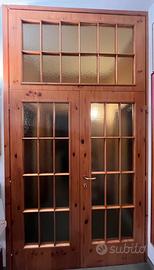 Grande porta in legno massello