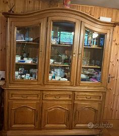 Arredamento taverna: credenza e accessori 