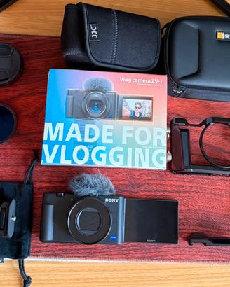 Sony ZV-1 Pari al Nuovo + Grip Sony + Kit PRO