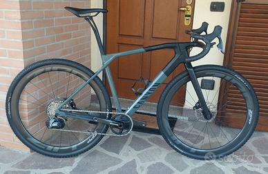 Canyon Grail  - gravel AXS -Zipp