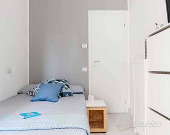 Stanza in appartamento di 154 m² a Milano