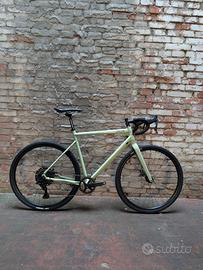Megamo Jakar 30 L gravel 