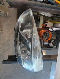 faro anteriore sx clio 4