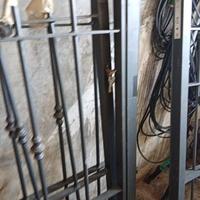 Inferiate in ferro battuto