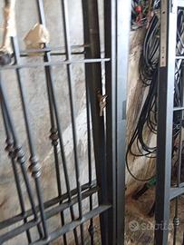 Inferiate in ferro battuto