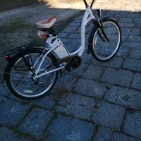 Bici elettrica pari al nuovo usata pochissimo