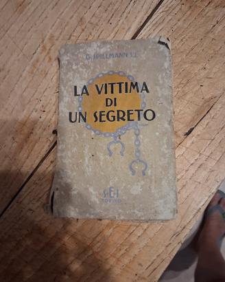 la vittima di un segreto di. Spillare anno 1936