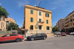 MONOLOCALE A ROMA